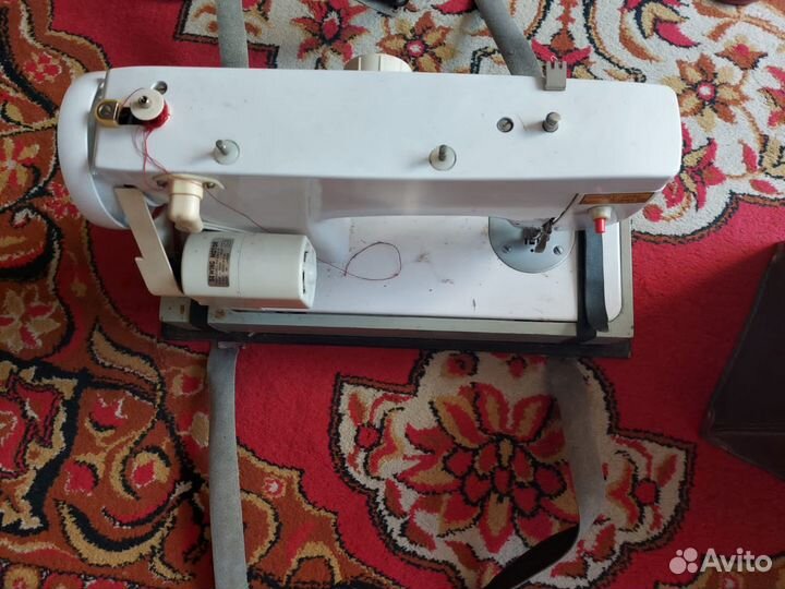 Швейная машина чайка