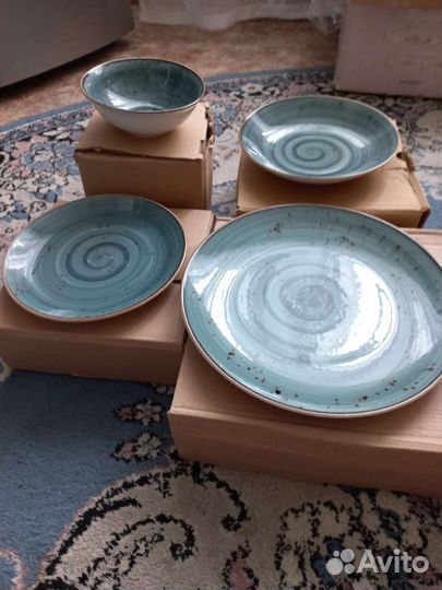 Набор столовой посуды на 6 персон