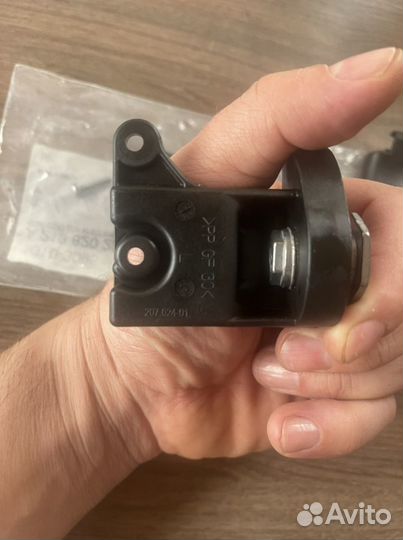 Ремкомплект крепления фары mercedes е 213