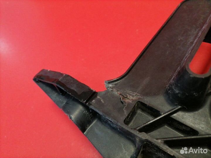 Диффузор радиатора Toyota Corolla ZRE151L 1ZR-FE