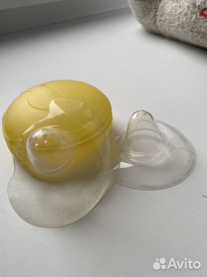 Накладки на грудь medela