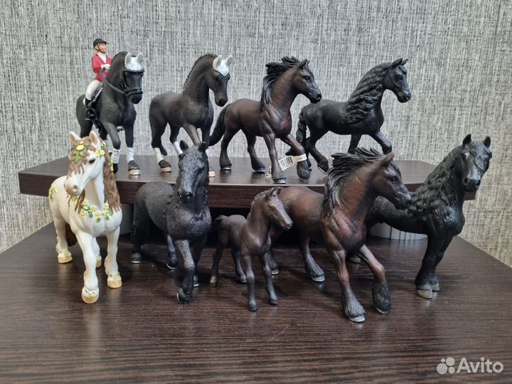 Фризы Schleich