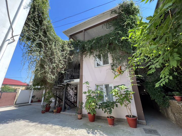 Комната 20 м² в 1-к., 1/3 эт.