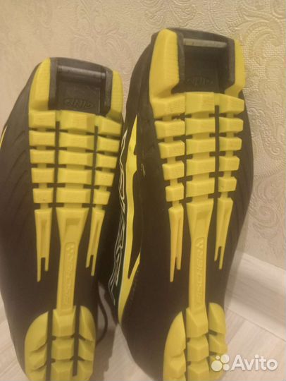 Лыжные ботинки fischer классические