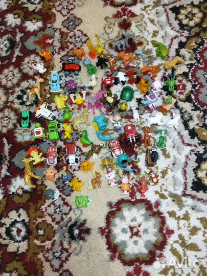 Игрушки из киндер сюрприза 65штук