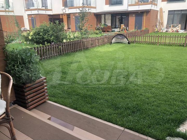 4-к. квартира, 120 м², 2/2 эт.