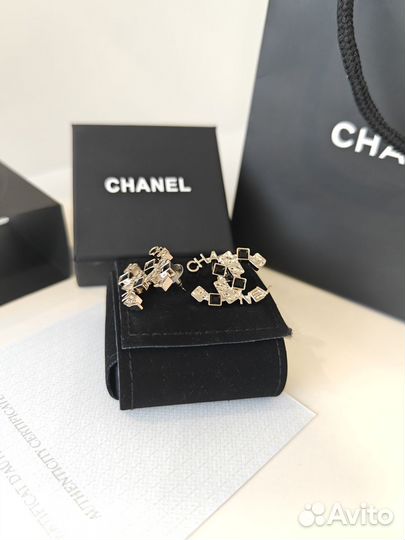 Серьги пусеты Chanel