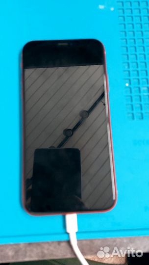 iPhone xr 64gb red
