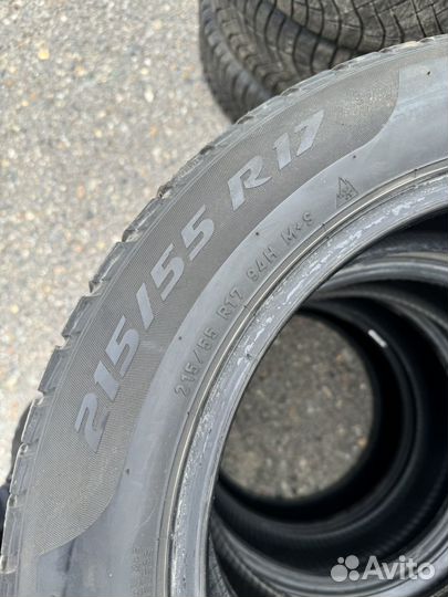 Pirelli Winter Sottozero 3 215/55 R17