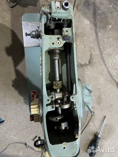 Швейная машинка на запчасти LADA-238