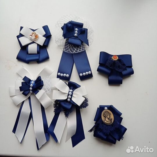 Галстук-брошка