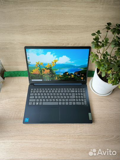 Lenovo. 2023. i5/16/512