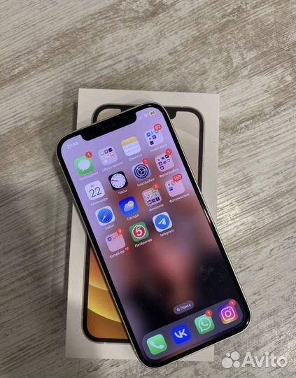iPhone 12, 64 ГБ