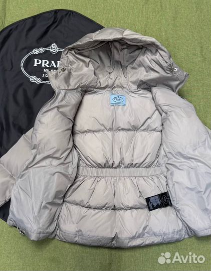 Женский пуховик prada Re-Nylon down