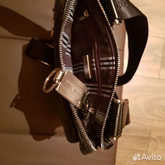 Сумка мужская нат. кожа оригинал новая