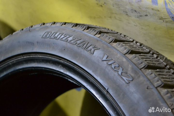 Bridgestone Blizzak VRX2 225/45 R18