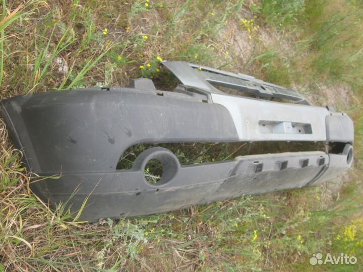 Бампер передний Шевроле Нива