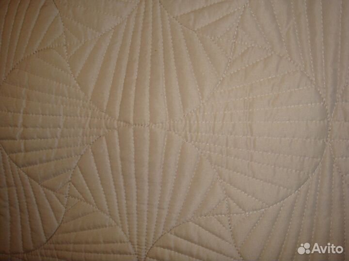 Новое.Покрывало стёганое.Евро.Двухстороннее
