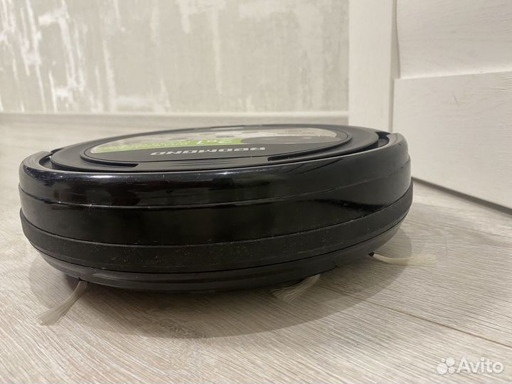 Робот пылесос redmond