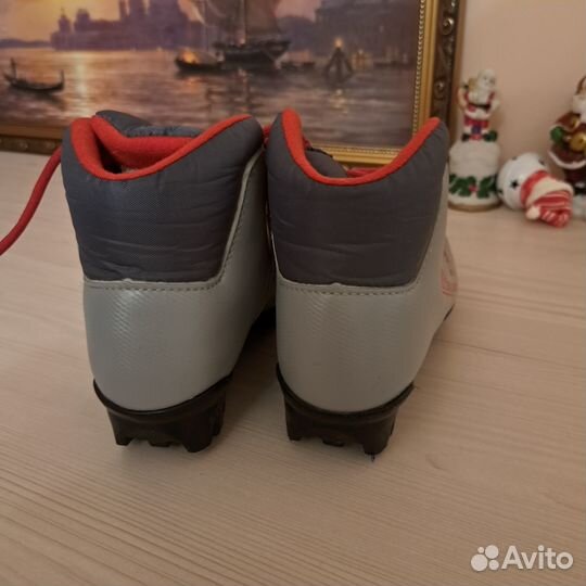 Ботинки лыжные 31 размер