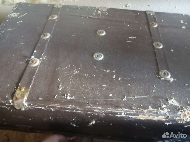 Чемодан старинный