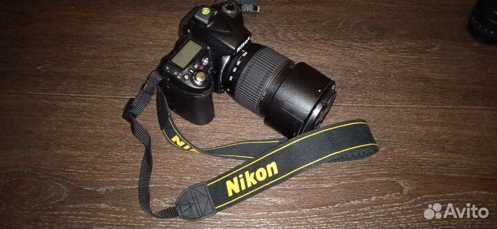 Зеркальный фотоаппарат Nikon D90