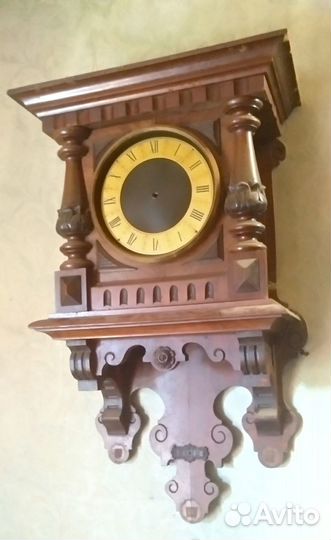 Антикварные деревянные часы