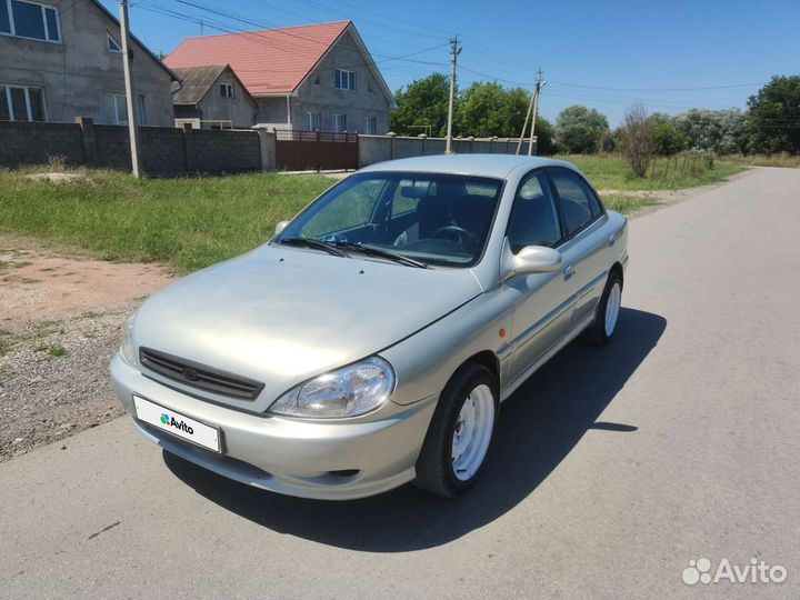 Kia Rio, 2002