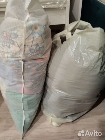 Пакет с вещами женские