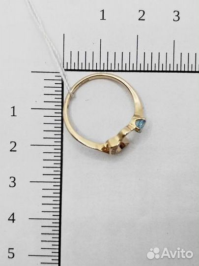 Золотое кольцо с камнем 17р