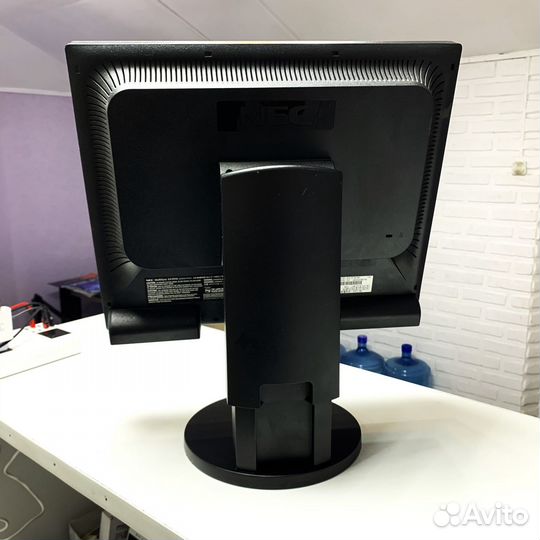 NEC MultiSync EA191M, 1280x1024, 75 Гц, PVA