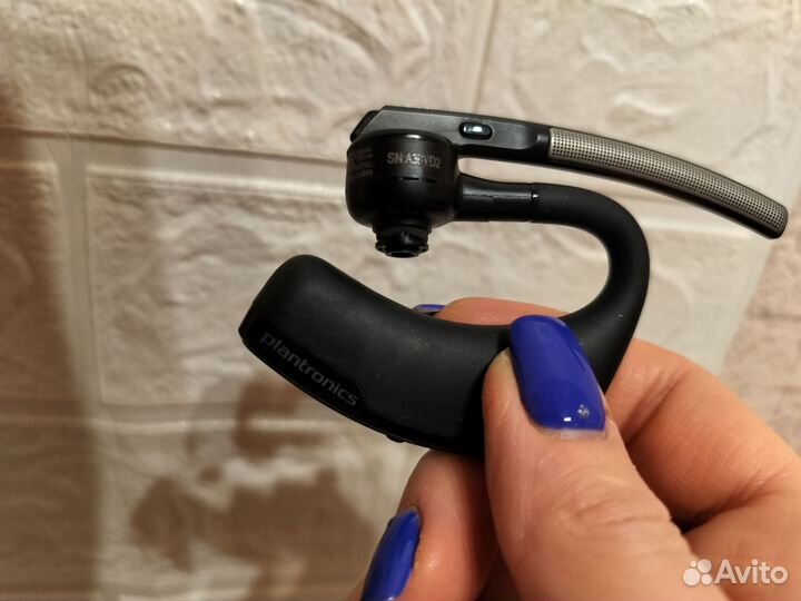 Plantronics voyager legend гарнитура