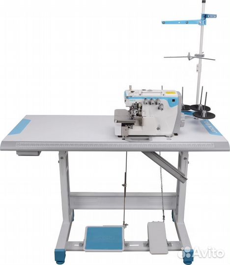 Jack E4S-4 оверлок со столом, новый