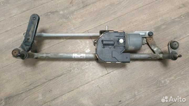 Моторчик стеклоочистителей передний Skoda Octavia