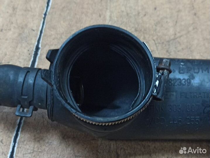 Патрубок воздушного фильтра Opel Astra H Z16XEP