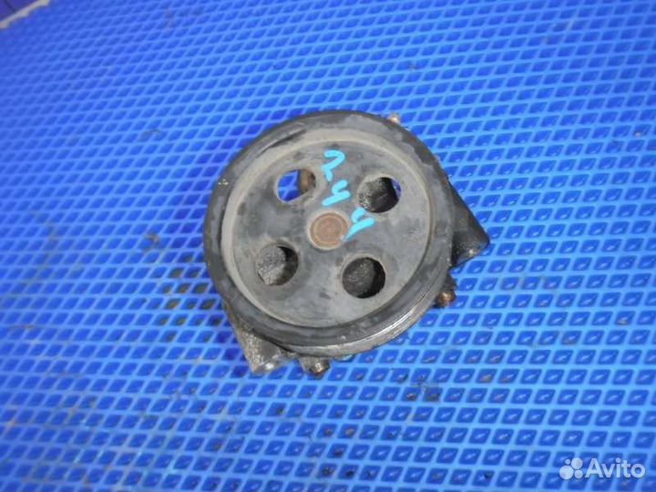 Насос гур Ford Fiesta A9JA 2003