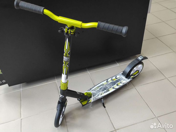 Самокат TT 180 Jogger зеленый