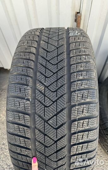 Pirelli Scorpion Winter 275/40 R21 107V