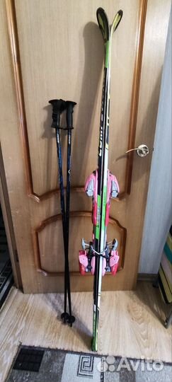 Горные лыжи и ботинки