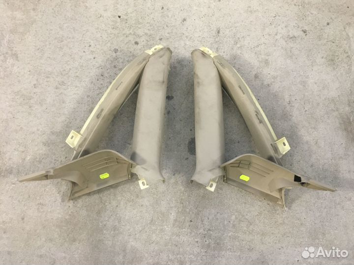 Обшивка стойки задняя Audi A4 (4111)