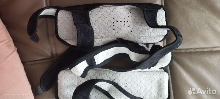 Наколенники