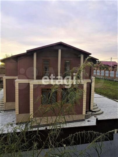 Коттедж 242 м² на участке 20 сот.