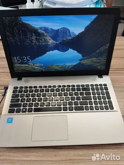 Ноутбук Asus