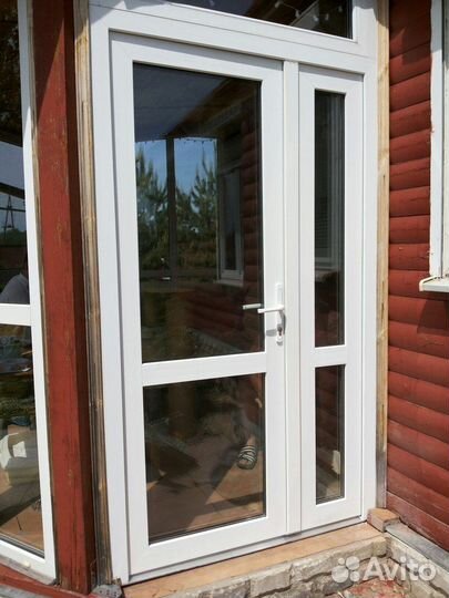 Пластиковая дверь под закза