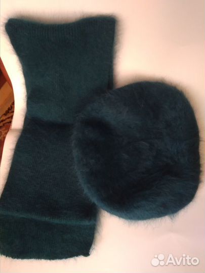 Комплект из ангоры- берет и шарф