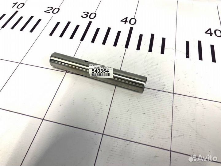 Палец бокового поворотного кулака Komatsu