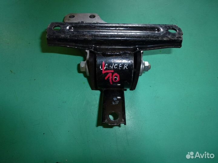 Митсубиси лансер 10 подушка двс