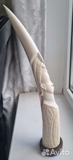 Натуральный бивень. Африка