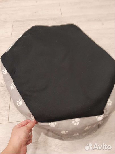 Лежанка для кошек и собак