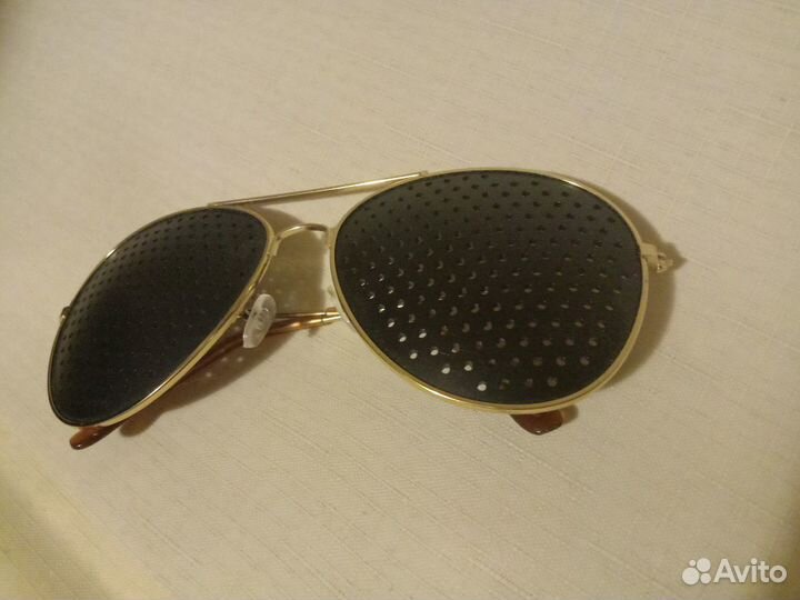 Очки-тренажёры (перфорационные, дырчатые)